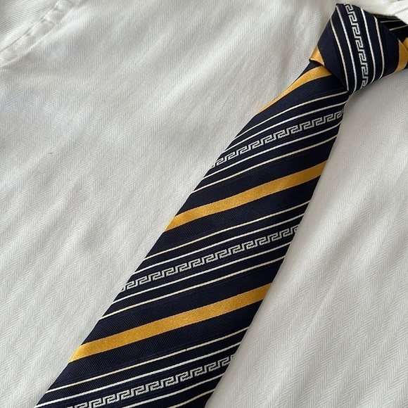 Versace Vintage Silk Greek Key Tie Navy Gold - Picture 2 of 9